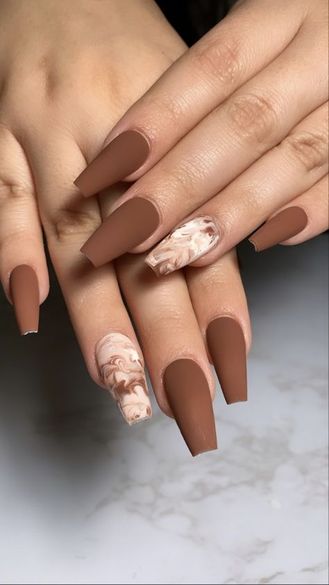 Brown Acrylic Nails, Brown Nails Design, मेहंदी डिजाइन, Hello Nails, Fancy Nails Designs, Beige Nails, Simple Gel Nails, Acrylic Nails Coffin Pink, Trendy Nail Art