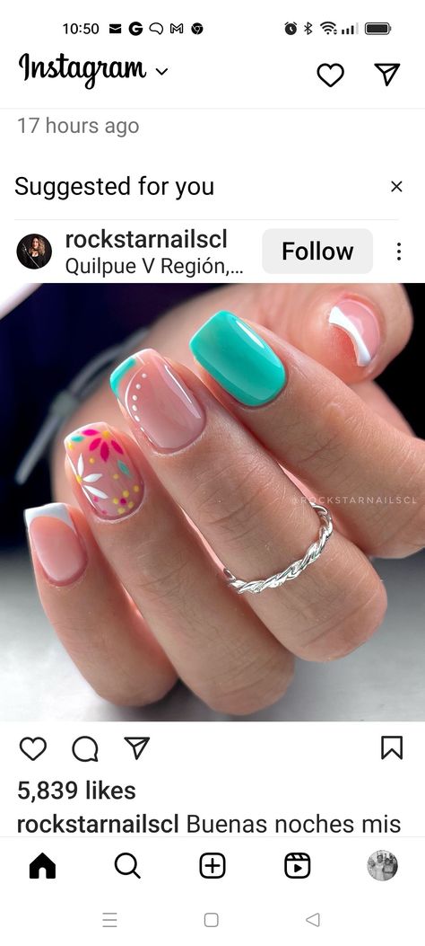 Short Island Nails, Bahama Cruise Nails, Fiji Nails With Design, Hawaii Short Nails, Gel Nails For Hawaii Vacation, Caribbean Nail Ideas, Beach Nails French Tip, Short Hawaii Nails, Summer Nails Toes