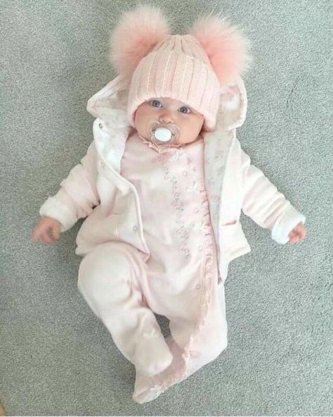 Baby Girl Clothes Winter, Foto Baby, Trendy Baby, Baby Outfits, Baby Winter, Baby Photoshoot