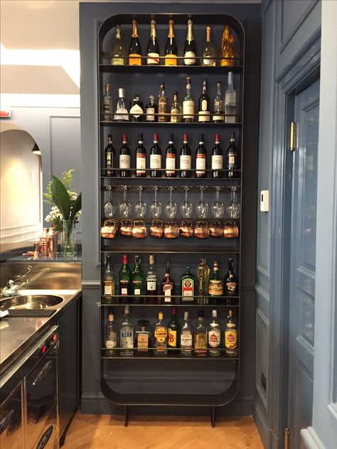 Drinks Cabinet Ideas, Alcohol Cabinet, Home Lounge Room Bar, Bar Lounge Room, Bourbon Room, Whiskey Room, Home Bar Areas, Alcohol Bar, Home Bar Rooms