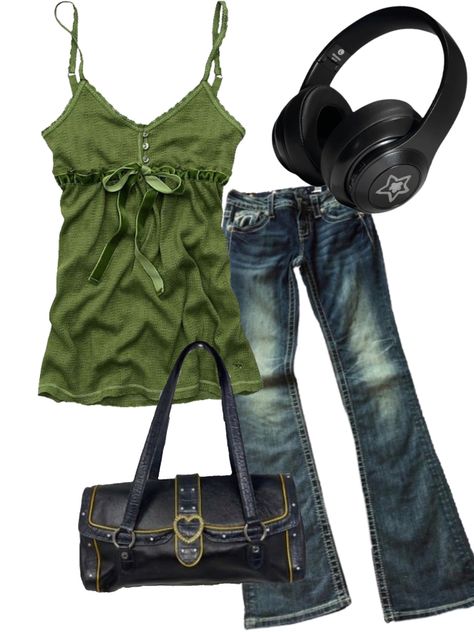 School Outfits Flared Jeans, 2000s Layered Outfits, Outfit Ideas Flare Jeans, Flare Jeans Outfit Summer, Miss Me Jeans Outfit, Flare Jeans Outfit Aesthetic, Flared Jeans Outfit Summer, Bella Swan Outfit, Bella Swan Style