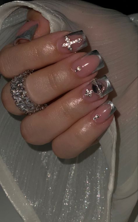 Chrome french Chrome French, Long Square Nails, Short Acrylics, Acrylic Toe Nails, Acrylic Toes, Jr Prom, French Nail Designs, Gem Nails, Short Nail Designs