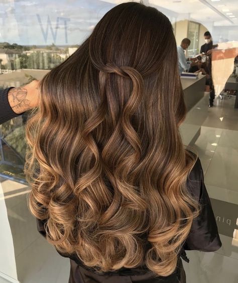 Balayage Hair For Medium Brown Hair, Neutral Balayage, Spring Hair Color Trends, Balayage Hair Caramel, Latest Hair Color, Brown Hair Inspo, Brunette Hair With Highlights, Spring Hair Color, Caramel Hair