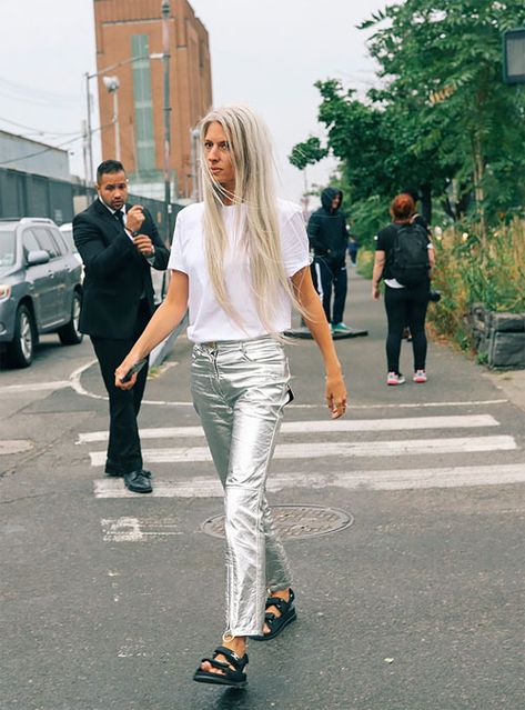 top of the charts - LE CATCH Silver Jeans Street Style, Silver Pants Street Style, Silver Metallic Jeans Outfit, Shiny Jeans Outfit, Cosmos Outfit, Silver Shirt Outfit, Metallic Sandals Outfit, Metallic Jeans Outfit, Barcelona Wardrobe