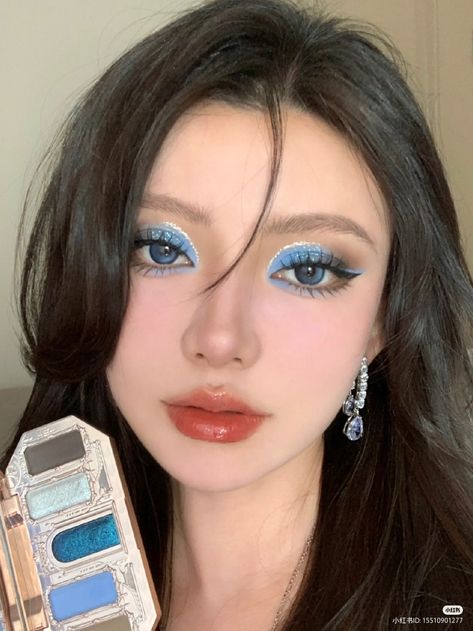 Celestial Castle, Sky Blue Makeup, Mermaid Eyeshadow, Moonlight Mermaid, Ulzzang Makeup Tutorial, Blue Eyeshadow Looks, Performance Makeup, Flower Knows, Doll Eye Makeup