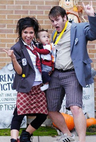 Rosalie Mullins and Dewey Finn, SCHOOL OF ROCK School Of Rock Halloween Costumes, School Of Rock Costumes, School Of Rock Outfits, Musicals Party, Rock Halloween Costumes, Dewey Finn, Tv Costume, Rock Costume, Inspired Costumes