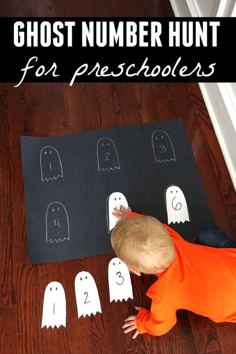 Ghost Number Hunt for Preschoolers #ghostactivity #preschool #halloween #virtualbookclubforkids #numberhunt Veselý Halloween, Halloween Activities Preschool, Halloween Lesson, Halloween Infantil, Halloween Crafts Preschool, October Activities, Ghost Crafts, Halloween Crafts For Toddlers, Halloween Preschool