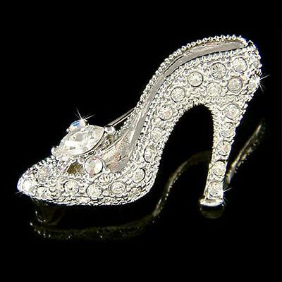 SWAROVSKI CRYSTAL/RHINESTONE CINDERELLA GLASS SLPPERS PIN/ BROOCH. PERFECT CHRISTMAS GIFT FOR LADY ! Crystal Color: Clear, Aurora Borealis. Cinderella Glass Slipper, Glass Shoes, Glass Slippers, Princess Shoes, Glass Slipper, Fabulous Shoes, All That Glitters, Beautiful Shoes, Bridal Shoes