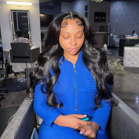 Closure Wig Install Middle Part, Middle Part Closure Sew In Curls, Middle Part Frontal Wig With Curls, Sew In Closure Middle Part, Middle Part With Curls Black Women, Middle Part Hairstyles For Black Women, Middle Part Frontal, Bday Hairstyles, Big Hair Curls