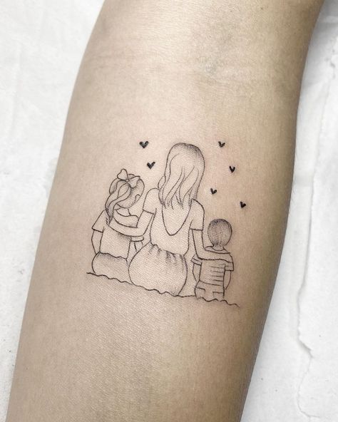 Motherhood Tattoos 2 Kids, Minimalist Line Art Tattoo, Mom Of 2 Tattoo Ideas, Sacred Geometry Tattoos, Tattoos Owl, Tattoos Feather, Tattoos Lion, Tattoos Dotwork, Tattoos Heart