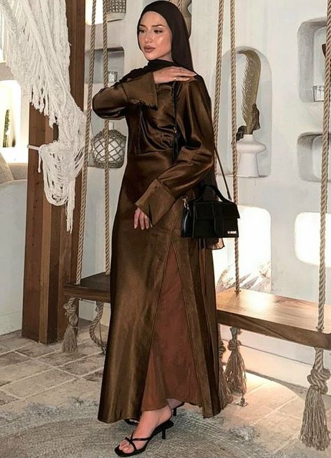 Ig: ensurmeli Long Dress With Hijab, Graduation Dress Hijab, Long Dress Hijab, Dress With Hijab, Graduation Suit, Holiday Fits, 2024 Aesthetic, Prom Inspo, Makeup And Beauty Blog