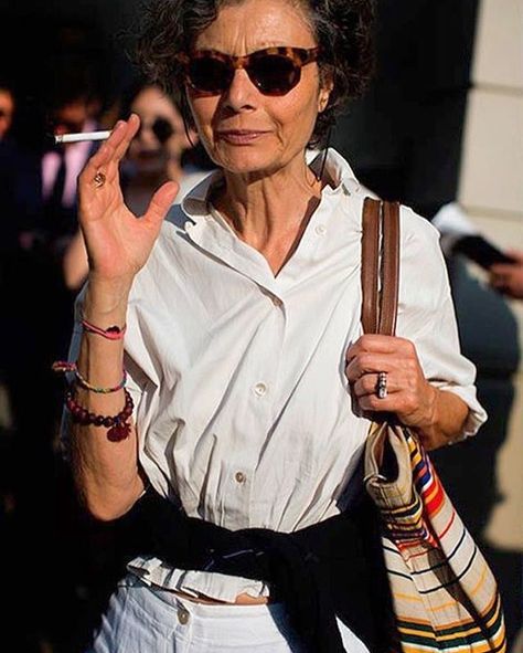 Young Grandma, The Sartorialist, Advanced Style, Ageless Style, Outfit Look, 인물 사진, Stylish Women, Comb, Style Icons