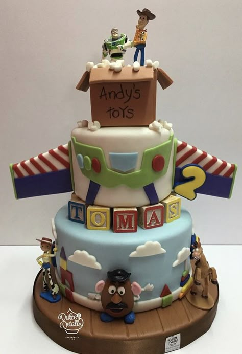 Buzz Lightyear Birthday Party, Toy Story Birthday Cake, Toy Story Cookies, Buzz Lightyear Birthday, Toy Story Party Decorations, 2nd Birthday Party For Boys, Toy Story Baby, Toy Story Theme, Baby Birthday Themes