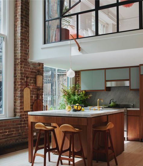 Elsa Hosk Home, New Yorker Loft, Soho Apartment, Nyc Loft, Soho Loft, Loft Kitchen, New York Loft, Soho New York, Loft Interiors