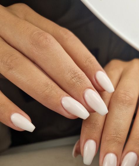 Creamy White Nails, Creamy Nails, White Gel Nails, Usa Nails, Light Elegance, Nails White, Nail Inspiration, Starbucks Cups, Nails Nails