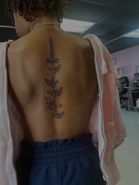 Knife Back Tattoo Women, Spine Tattoos Butterfly, Knife Spine Tattoo, Spine Butterfly Tattoo, Butterfly Knife Tattoo, Elegant Spine Tattoos, Butterfly Spine Tattoo, Beautiful Back Tattoos, Spine Tats