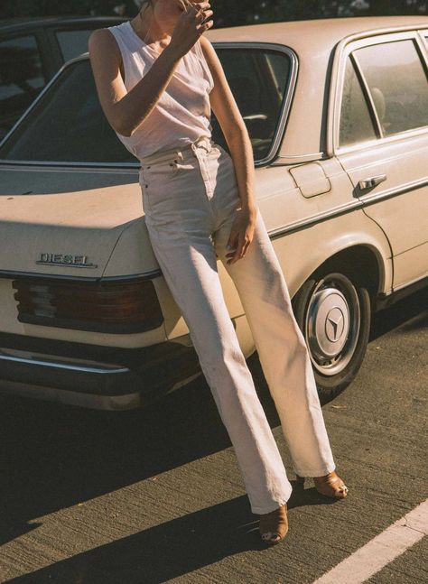 861dc9bd7f4e7dd3cccd534d0ae2a2e9desc54146405ri Imogene Willie, White Pants Outfit, Selvage Denim, Shotting Photo, Denim On Denim, White Car, Paris Texas, Jacket Outfit, Look Vintage