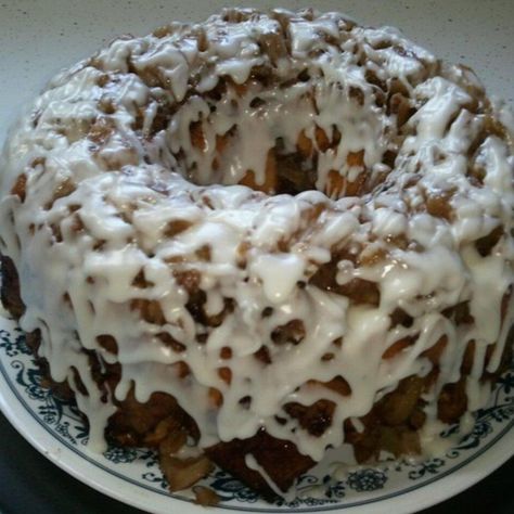 This is quick and easy and great tasting too. Apple Coffee Cake, Rhubarb Coffee Cakes, Cream Cheese Coffee Cake, Apple Coffee, Apple Coffee Cakes, Streusel Coffee Cake, Blueberry Coffee Cake, Sour Cream Coffee Cake, Light Desserts