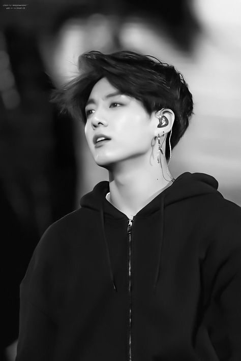 Jeon Jungkook Jungkook Photoshoot, Bts Group Photos, Monochrome Color, Jungkook Fanart, Jeon Jungkook Photoshoot, Jungkook Aesthetic, Bts Aesthetic Pictures, Jungkook Abs, Bts Korea