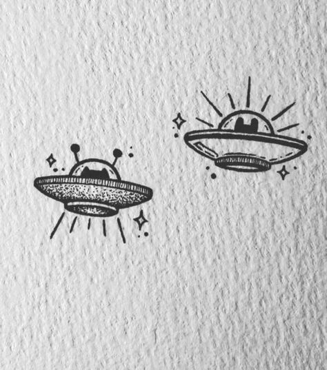 Matching Friend Tattoos, Cute Matching Tattoos, Bestie Tattoo, Sharpie Tattoos, Sibling Tattoos, Alien Tattoo, Doodle Tattoo, Bff Tattoos, Friendship Tattoos