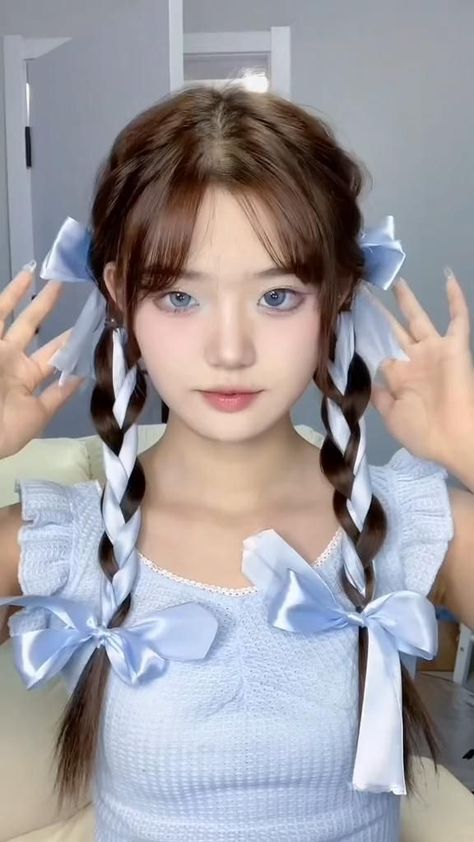 Princess Hairstyles Braids, Princess Hair Tutorial, Ribbon Hair Tutorial, Doll Style Outfits, Ribbon Hairstyle Tutorial, Princess Hairstyles Aesthetic, Kpop Inspired Hairstyles, Ribbon Hairstyle Aesthetic, Kawaii Hairstyles Long