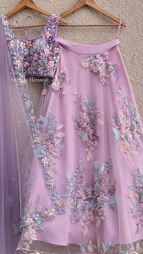 Cute Pink Skirt, वेस्टर्न ड्रेस, Lehenga Designs Simple, Lehnga Dress, Lehenga Blouse Designs, Salwar Kamiz, Indian Gowns Dresses, Indian Lehenga, Lehenga Blouse