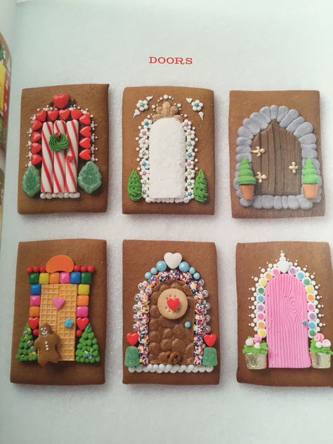 Doors Ginger Bread House Designs, Ginger Bread House Hacks, Unique Gingerbread House Ideas Design, Candy For Gingerbread House Ideas, Gingerbread House Decoration Ideas, Cookie House Ideas, Gingerbread Doors, Gingerbread House Hacks, Gingrtbread Houses Ideas