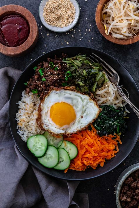 Bibimbap - Korean Beef Rice Bowl with Tanimura & Antle Artisan® Lettuce - Olivia's Cuisine Korean Beef Rice Bowl, Bibimbap Recipe, Recipe Korean, Beef Rice, Korean Rice, Perfect Rice, Bulgogi Beef, Korean Beef, Rice Cookers