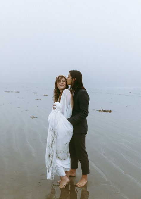 Beach Elopement Black Dress, Simple Elopement, Wlw Wedding, Nordic Wedding, Groom's Suit, San Luis Obispo California, Coast Elopement, San Luis Obispo Wedding, Hand Photography