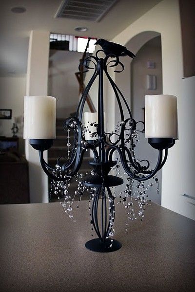 halloween decorations diy | Pinterest is an online pinboard. Organize and share the things you ... Halloween Candelabra, Simple Halloween Decor, Black Candelabra, Spooky Spooky, Candelabra Centerpiece, Creepy Decor, Halloween Centerpiece, Elegant Halloween, Halloween Style