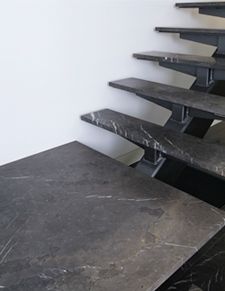 Marble stair treads. Steps Makeover, Concrete Staircase, Machining Metal Projects, Marble Stairs, Steel Stairs, Stone Stairs, Floating Stairs, Floating Staircase, Machining Metal