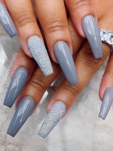 Gray Ombre Nails, Black And Gray Nails, Pink And Grey Nails, Gray Nail Designs, Gray Nail Art, Gray Nail, Grey Acrylic Nails, Accent Nail Designs, Grey Nails