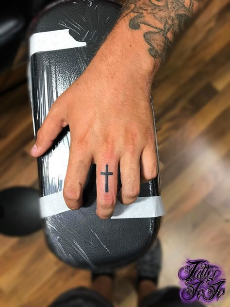 Finger Line Tattoo Men, Mens Finger Tattoos Simple, Cross Finger Tattoo Men, Men Small Hand Tattoos, Best Small Tattoos For Men Hand, Cross Hand Tattoo Men, Small Finger Tattoos Men, Cross Tattoos On Hand, Finger Tattoos Cross