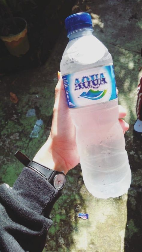 Air Aqua, Summer Special, Botol Air, Draw On Photos, Plastic Water Bottle, Cold Water, Water Bottle, Snacks, Drinks