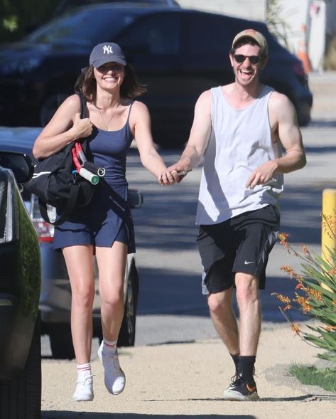 ET Canada on Instagram: “Spotted👀 Andrew Garfield is all smiles as he leaves a Malibu tennis court with his girlfriend Alyssa Miller🎾💚 read more at the link in bio…” Andrew Garfield Girlfriend, Desmond Doss, Alyssa Miller, Tennis Game, With Girlfriend, Michael Shannon, Cynthia Erivo, Tennis Match, Mel Gibson