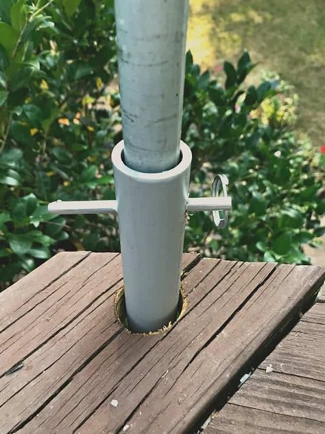 one pipe inside another pipe to make a bird feeder pole for How to Stop Squirrels from Climbing a Bird Feeder Pole post Diy Baffle For Bird Feeder, Stop Squirrels From Bird Feeders, Bird Feeder Baffle, Platform Bird Feeder, Bird Feeder Hangers, Bird Feeder Station, Bird Feeder Stands, Backyard Birds Watching, Squirrel Baffle