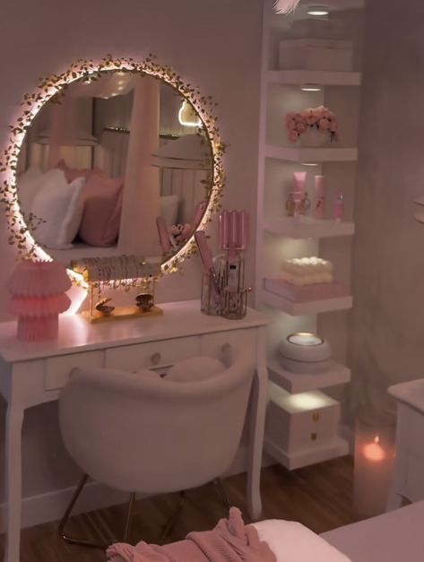 Boho Glam Room Ideas, Boho Glam Room, Glam Room Ideas, Cozy Bedroom Ideas, Small Vanity, Pink Living Room, Glam Room, Bedroom Vanity, Boho Glam