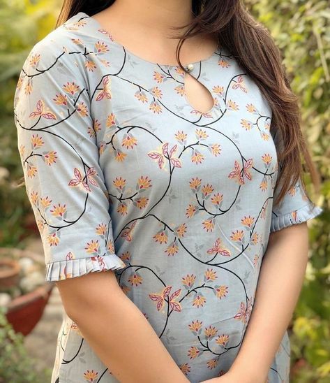 Chudidhar Designs, Suit Neck Designs, Salwar Neck Designs, Simple Frock Design, Churidar Neck Designs, Kurti Sleeves Design, New Kurti Designs, Churidar Designs, Simple Kurta Designs