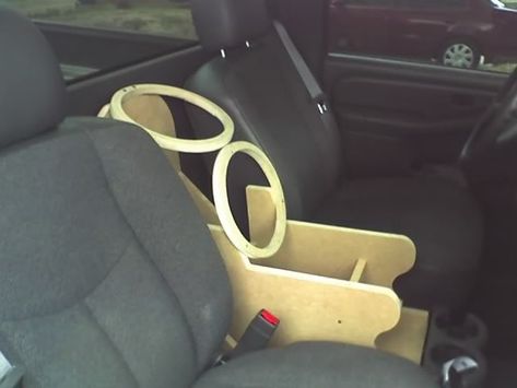 My Fiberglass speaker box center console build! Pics inside | GMC Truck Forum T5 Tuning, Truck Subwoofer Box, Truck Speakers, Stereo Idea, Diy Subwoofer Box, Custom Subwoofer Box, Custom Speaker Boxes, Truck Audio, Custom Center Console