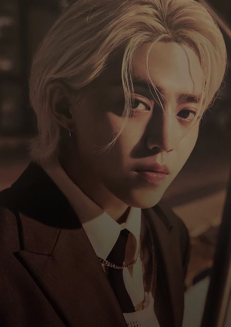 scoups blonde bleached hair suit and tie Scoups Halloween, S.coups Svt, Seung Cheol, S Coups Seventeen, Coups Seventeen, S.coups Seventeen, Choi Seungcheol, Seventeen Scoups, The Cafe