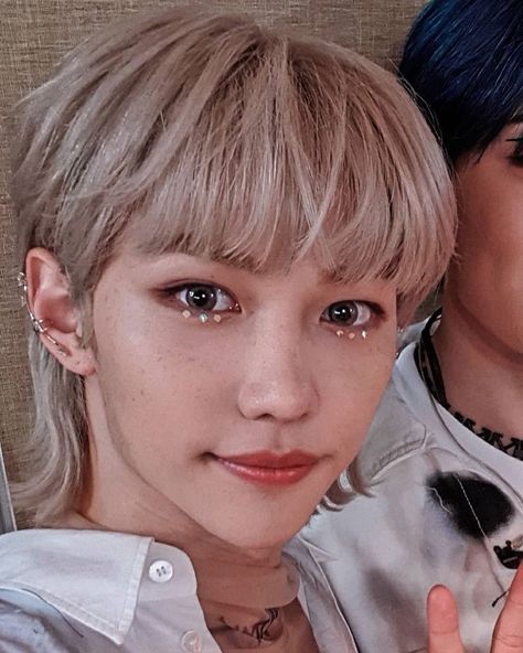 Kpop Makeup Gems, Kpop Rhinestone Makeup, Felix Eye Makeup, Rhinestone Freckles, Stray Kids Makeup Inspired, Eye Jewel Makeup, Stray Kids Makeup, Kpop Concert Makeup, Felix Makeup