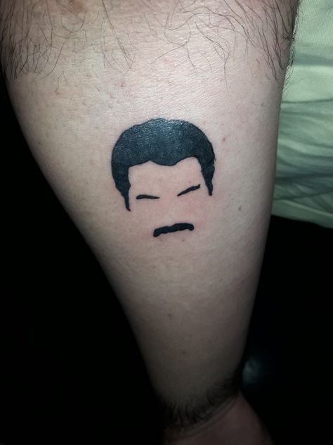 Mercury Tattoo, Freddie Mercury Tattoo, Tattoo Minimalist, Mini Tattoos, Freddie Mercury, Geometric Tattoo, Tatting, Tattoo Ideas, Tattoos