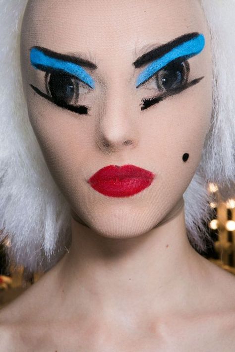 2016 Makeup Trends, Makeup Recipes, Drag Make-up, Avant Garde Makeup, Runway Makeup, Pinterest Makeup, Gareth Pugh, 2016 Trends, Scene Hair