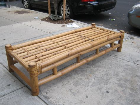 Bamboo Furniture Diy, Bamboo Bench, Bamboo Furniture Design, Pots Ideas, Gardening Pots, Bamboo Building, Cafe Seating, Diy Side Table, Bamboo Decor