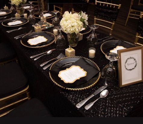 Black and gold table decor Black And Gold Table Decor, Black White Gold Party, Black Tie Dinner Party, Black Wedding Decor, Black And Gold Table, Gold Table Decorations, Gold Table Decor, Gold Table Setting, Black Wedding Decorations