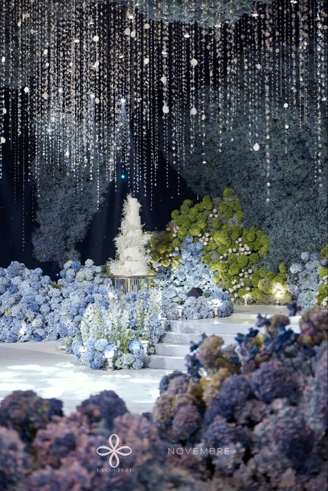 Water Theme Wedding, Wedding Backdrop Design Indoor, Elegant Tips, Cloud Wedding, Flower Cloud, Fancy Wedding Cakes, Forest Theme Wedding, Indoor Wedding Receptions, Lights Wedding Decor