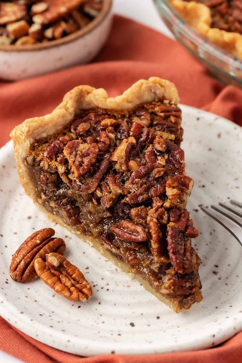 Old Fashioned Pecan Pie Recipe No Corn Syrup, Bourbon Pecan Pie Recipe No Corn Syrup, Corn Syrup Free Pecan Pie Recipe, Pecan Pie Using Maple Syrup, No Syrup Pecan Pie, Diy Pecan Pie, Pecan Pie Filling No Corn Syrup, Pecan Pie Made Without Corn Syrup, Sourdough Pecan Pie