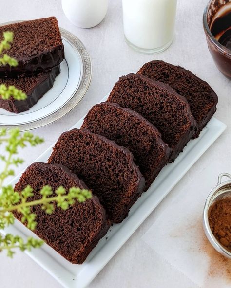 This chocolate loaf cake is rich,moist and fudgy!! A must for chocolate lovers 🤤🤤 Eggless Loaf Cake, Double Chocolate Loaf, Double Chocolate Loaf Cake, Chocolate Tea Cake, Milk Chocolate Fudge, Chocolate Loaf, Eggless Cakes, Chocolate Loaf Cake, Chocolate Pound Cake