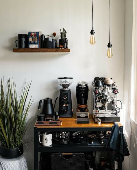 Modern Coffee Bar Ideas, Coffee Bar Setup, Modern Coffee Bar, Minimalist Apartment Decor, Home Bar Setup, Coffee Bar Station, Coffee Bar Ideas, Bar Station, Home Coffee Stations