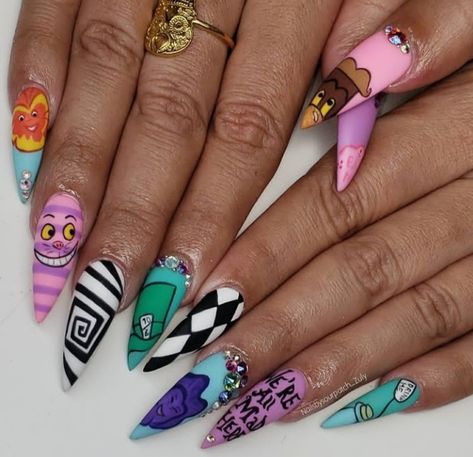 Disney Themed Nails, Alice In Wonderland Nails, Wonderland Nails, Disney Inspired Nails, Disney Acrylic Nails, Witchy Nails, Art Deco Nails, Nail Art For Beginners, Anime Nails